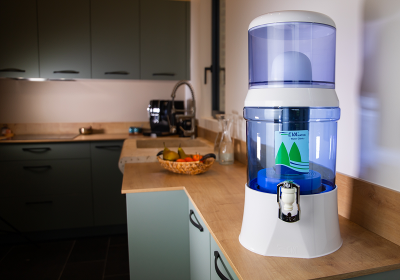 J&C2O, distributeur de fontaines à eau EVA de 7, 12 et 25 litres sur toute la France et en Europe